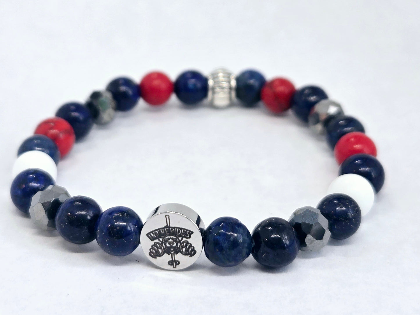 Bracelet M equips Intrepides