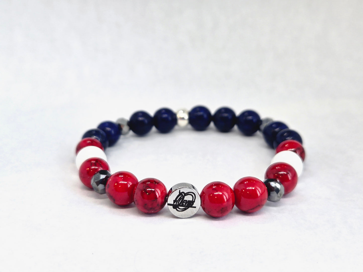 Bracelet M joins the Devils