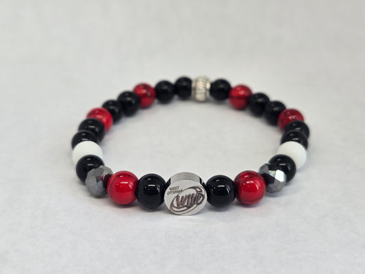 Bracelet teams up with the Wilds.