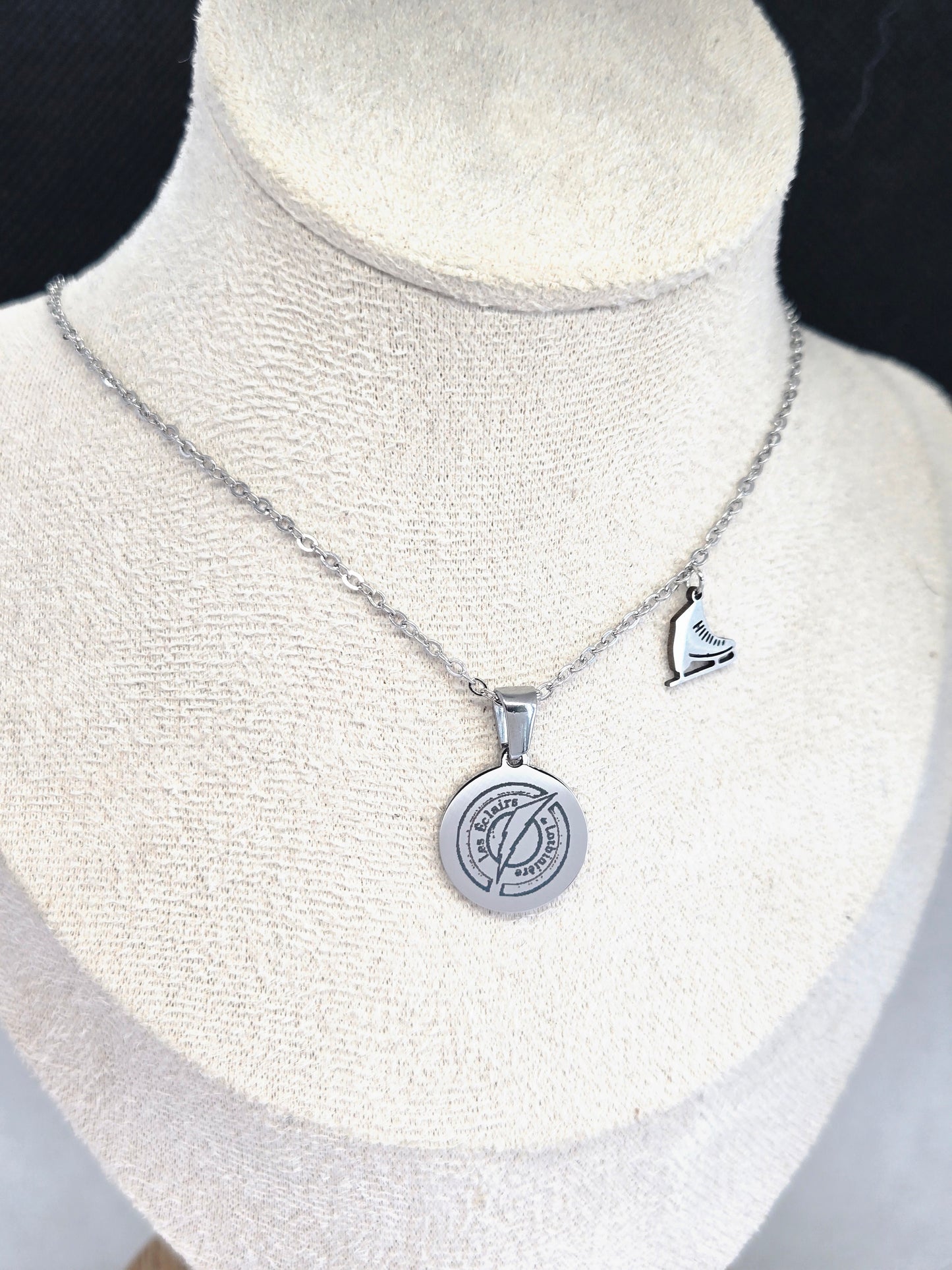 Eclairs team necklace