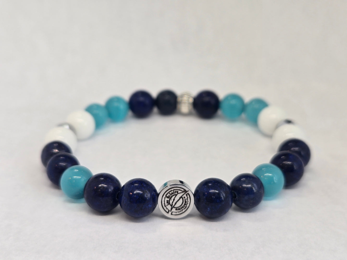Bracelet is equipped with the Eclairs