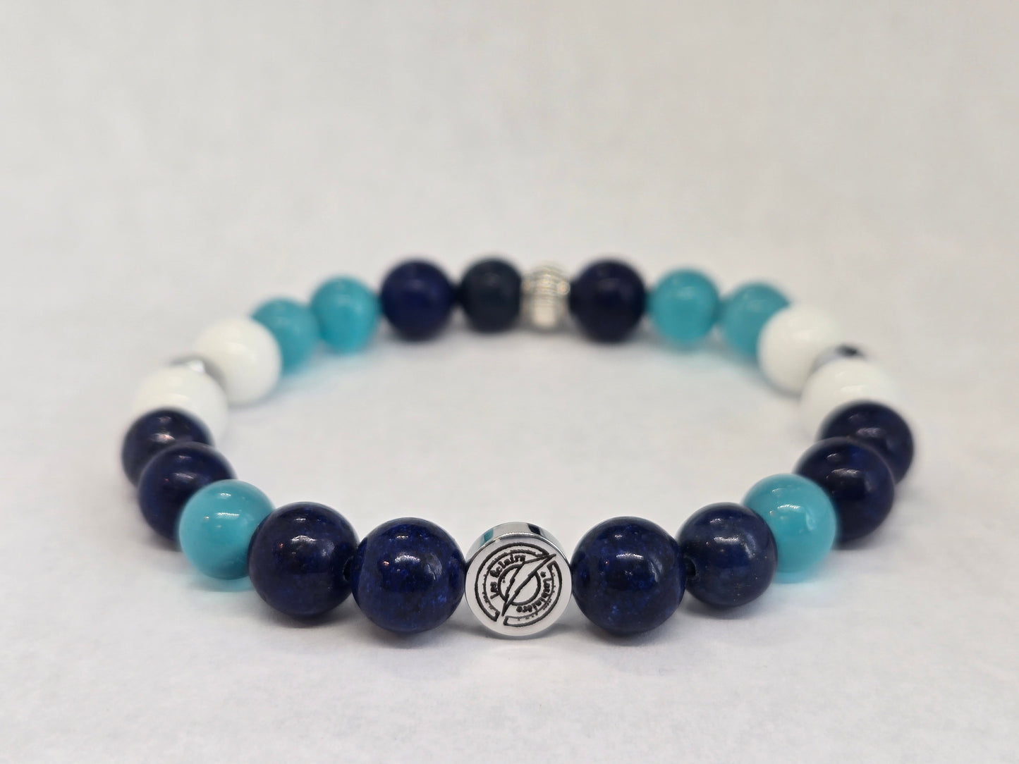 Bracelet is equipped with the Eclairs