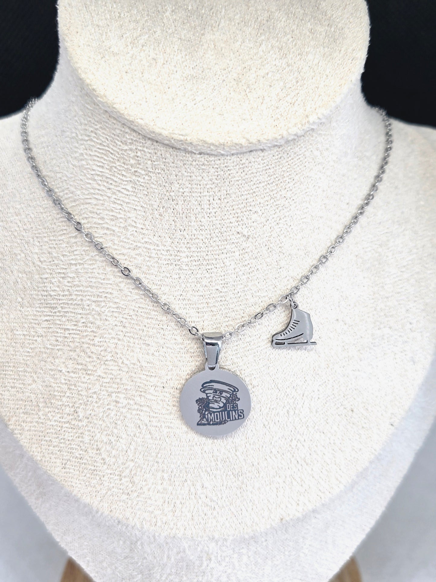 Team necklace Des moulins