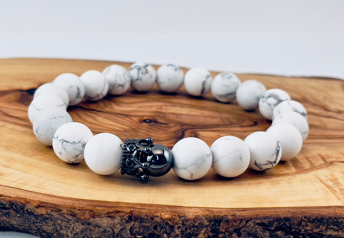 Howlite bracelet size L