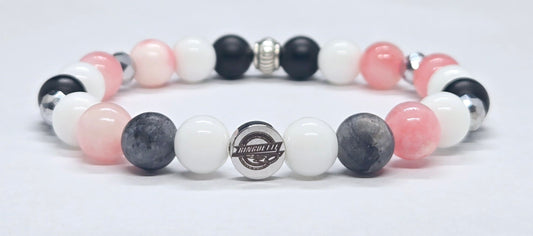 Bracelet S equips the Acadiennes of Havre St Pierre