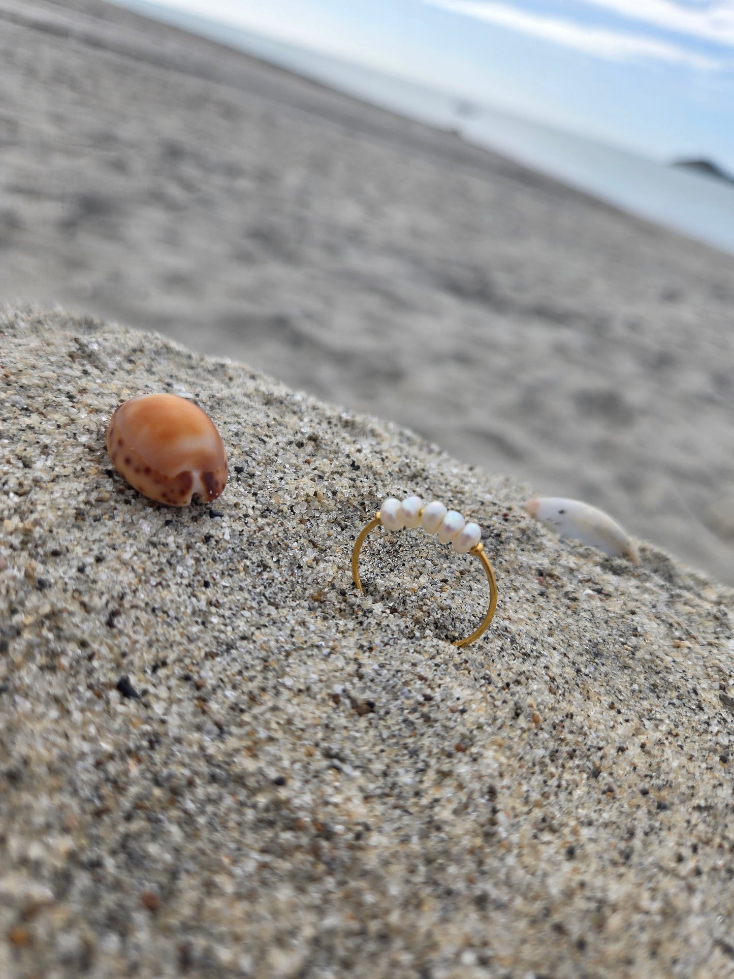 Freshwater pearl ring