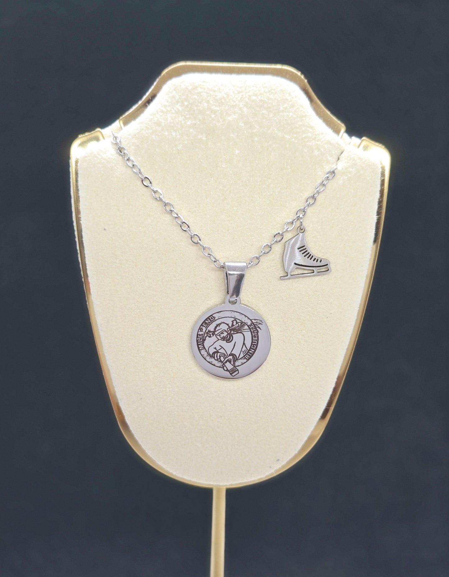 Mile End Ringuette team necklace
