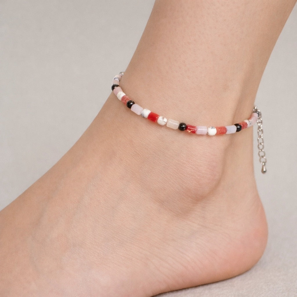 Bracelet de cheville en perles de pierres naturelles, quartz rose, howlite, hématite et calcédoine rose, fabriqué au Québec