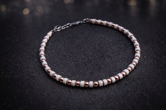 Bracelet de cheville ajustable en hématite rose et howlite blanche, bijou en pierres naturelles fabriqué au Québec