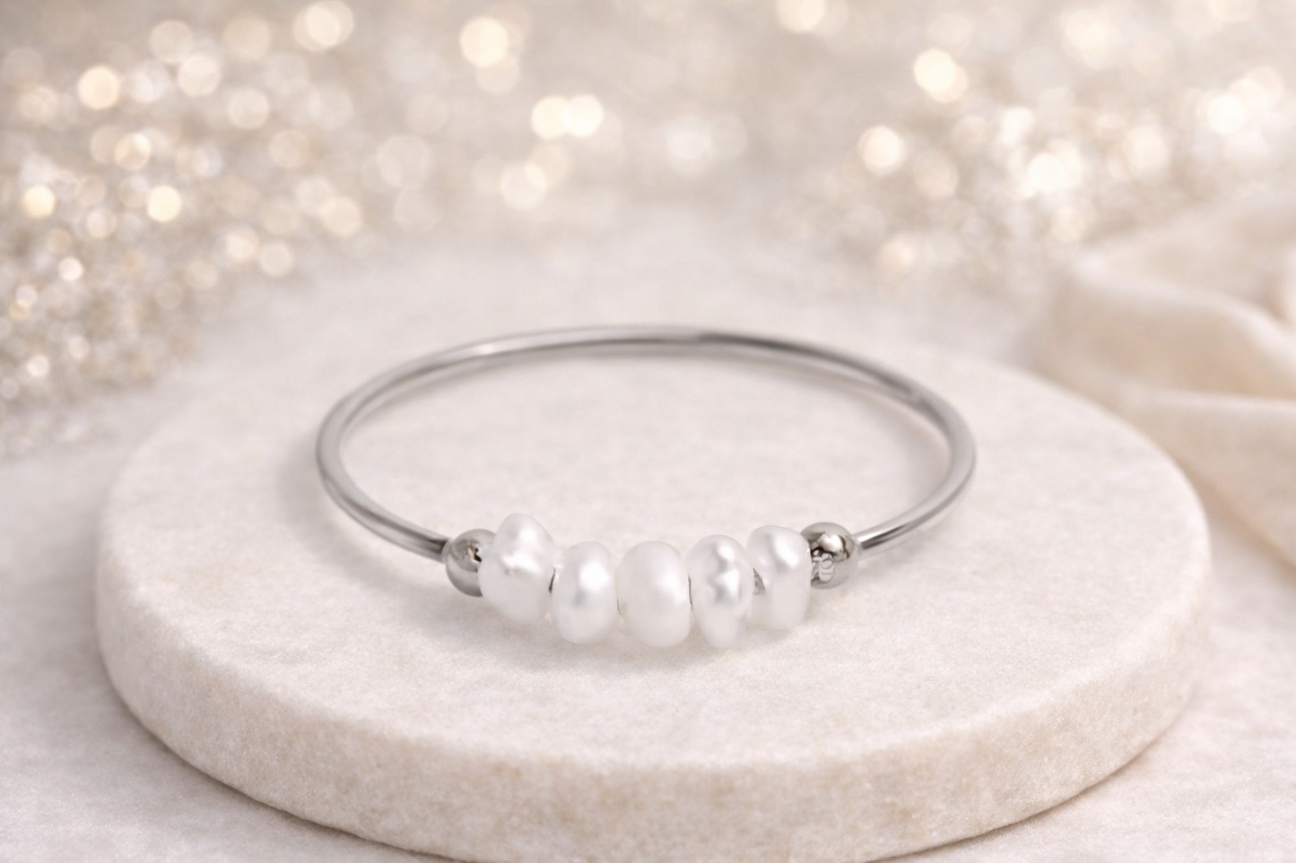 Bague en acier inoxydable argenté avec perles d’eau douce