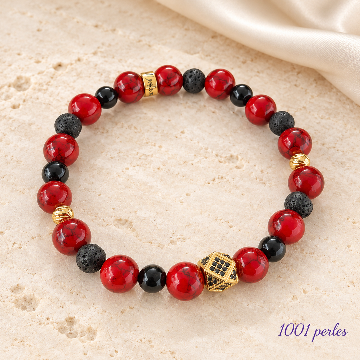 Bracelet Rouge en howlite rouge, agate noire et pierre de lave sur fond chic, signature 1001 perles